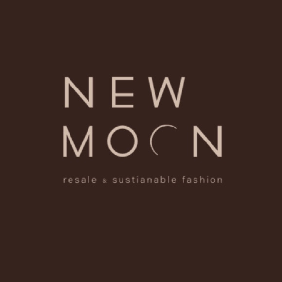 About New Moon - Picture 1 of 1